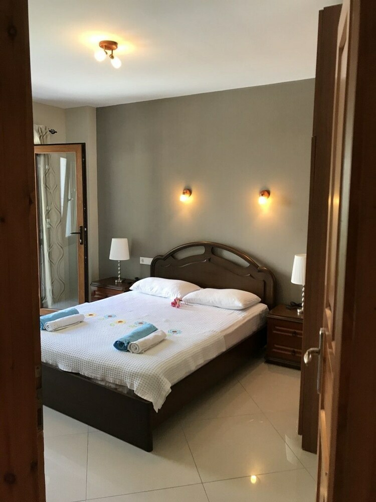 Bed & Breakfast 8 Pansiyon