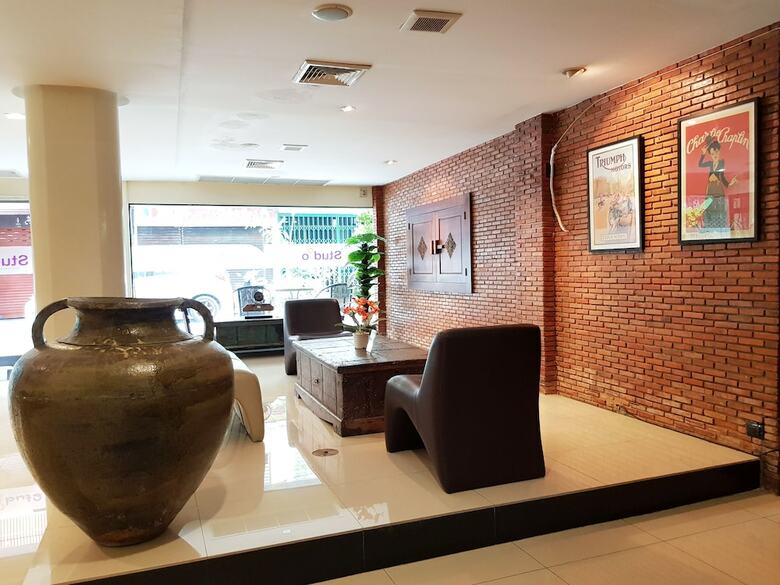 Hotel Studio Sukhumvit 18 By Icheck Inn