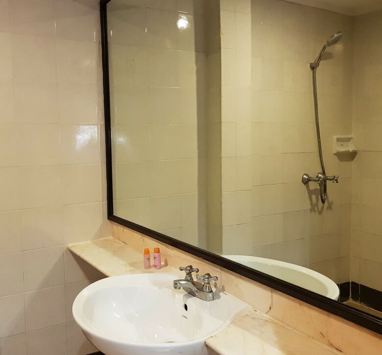 Hotel Studio Sukhumvit 18 By Icheck Inn