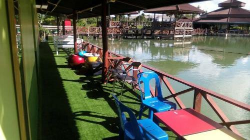 Hotel Pueanjai Resort And Restaurant