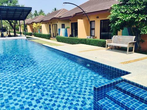 Hotel Green Adamas Resort Chumphon