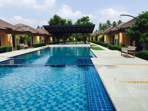 Hotel Green Adamas Resort Chumphon