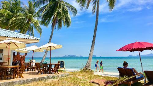 Hotel Koh Mook Riviera Beach Resort