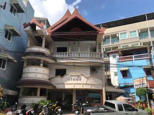 Hostal Baan Boa Guest House