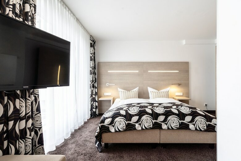 Hotel Demas City