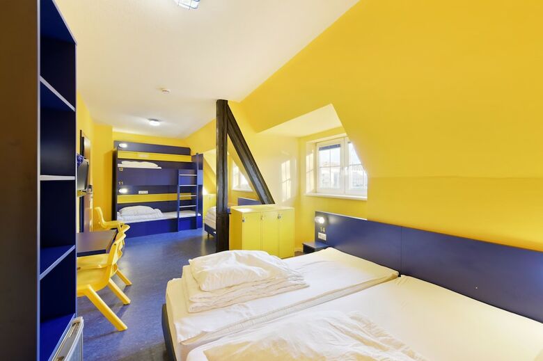 Bed'nbudget Expo-hostel Rooms