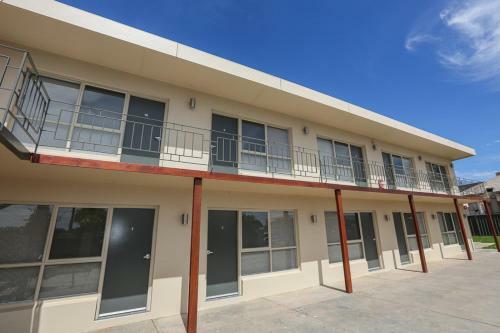 Seven Pines Motor Inn