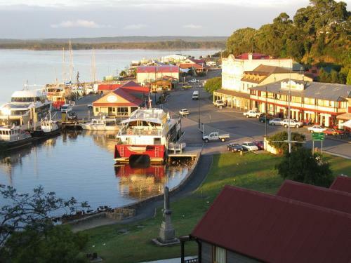 Aparthotel Strahan Bungalows