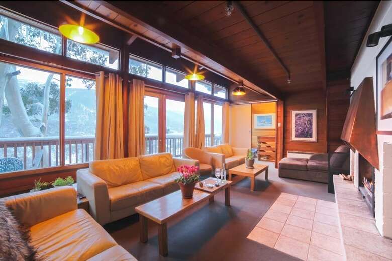 Aneeki Ski Lodge