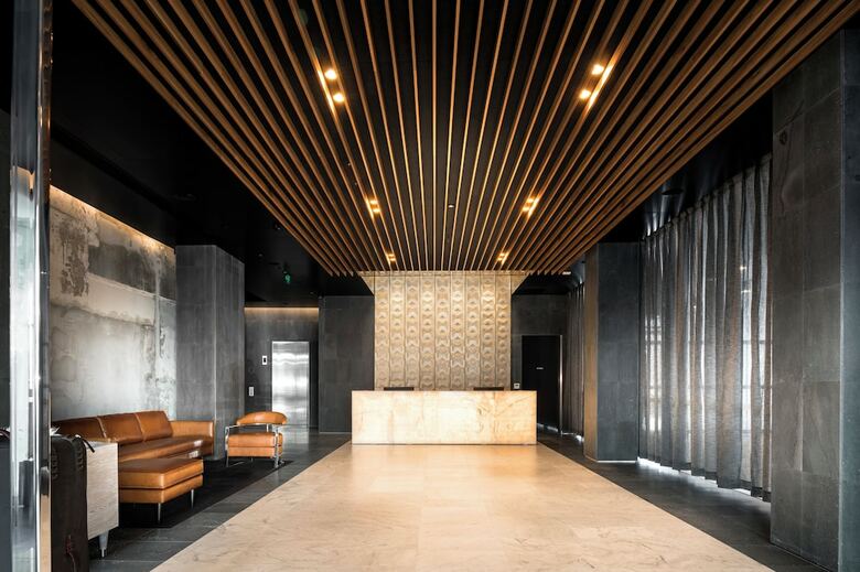 The Melbourne Hotel