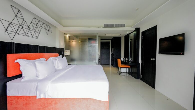 Hotel Sugar Marina Resort - Art - Karon Beach