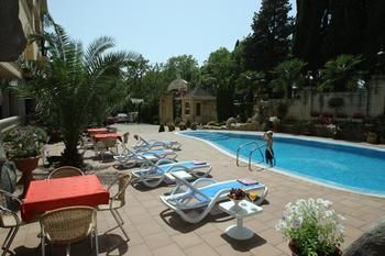 Chebotaryov Hotel