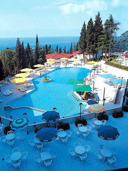 Radisson Lazurnaya Hotel