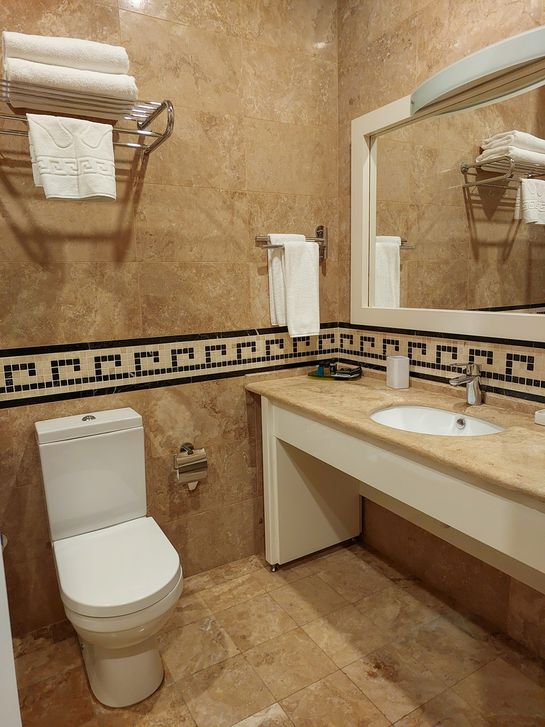 Divan Express Baku Hotel