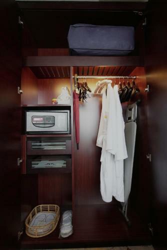 Shanghai Greenland Jiulong Hotel