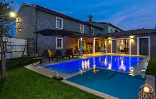 Five-bedroom Holiday Home In Barban