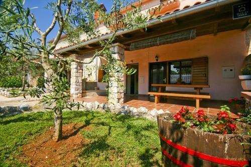 Holiday Home Orihi