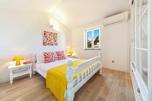 Baska Voda Villa Sleeps 8 Pool Air Con Wifi