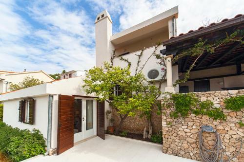 Baska Voda Villa Sleeps 8 Pool Air Con Wifi