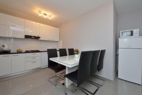 Apartment Nikolina