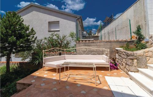 Two-bedroom Apartment In Dramalj