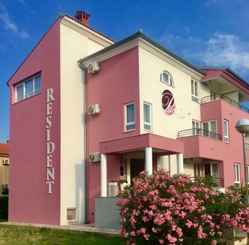 Hostal Residence Panolija