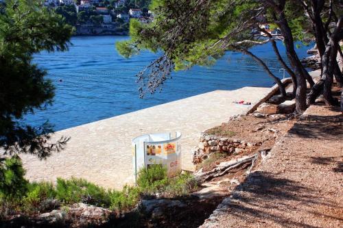 Apartments With A Parking Space Jelsa (hvar) - 8777