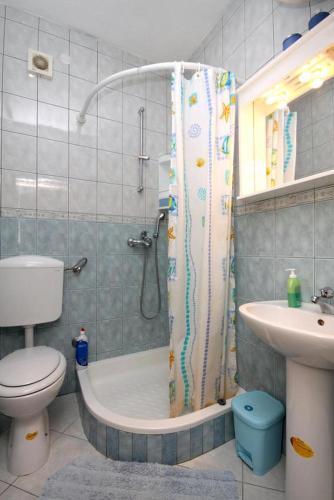 Apartments With A Parking Space Jelsa (hvar) - 8777