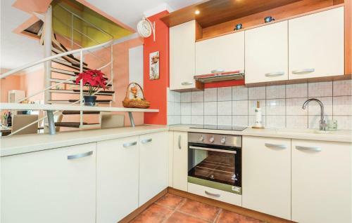 Two-bedroom Apartment In Jurdani