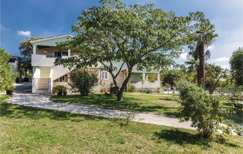 One-bedroom Apartment In Kanfanar