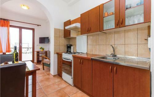 Two-bedroom Apartment In Kostrena