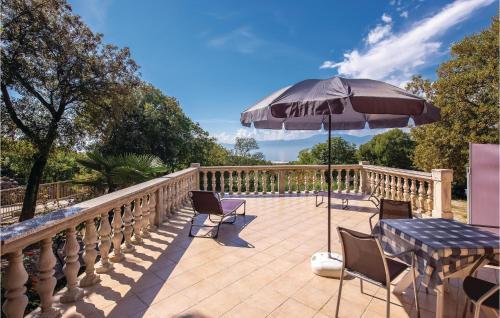 Two-bedroom Apartment In Kostrena