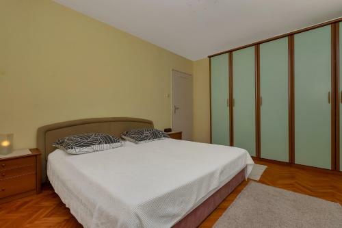 Apartment Marina