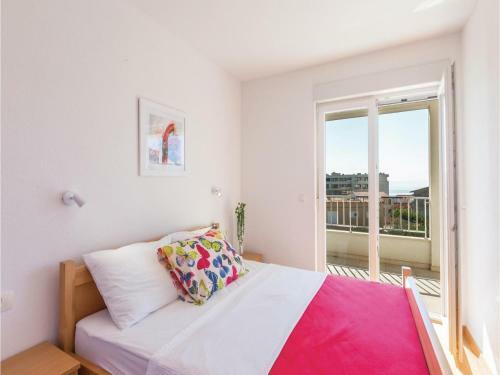 One-bedroom Apartment In Makarska