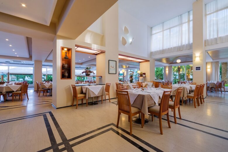 Hotel Apollo Beach