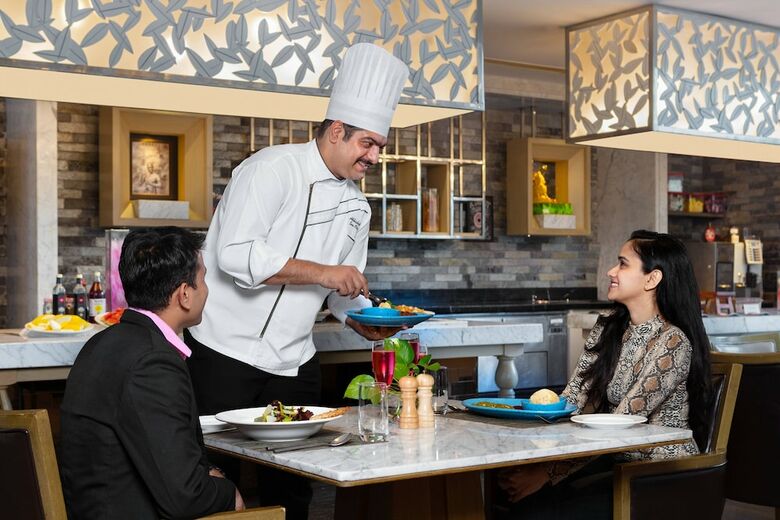 Hotel Courtyard By Marriott Agra