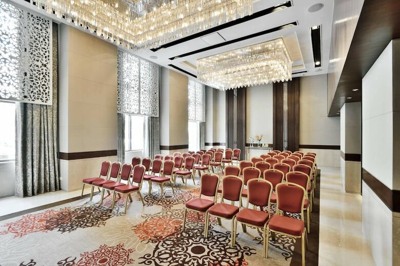 Hotel Courtyard By Marriott Agra