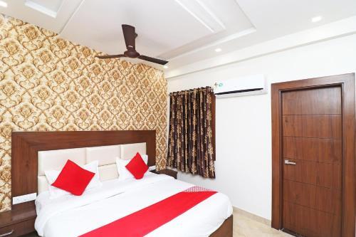 Oyo 29175 Hotel Rp 74
