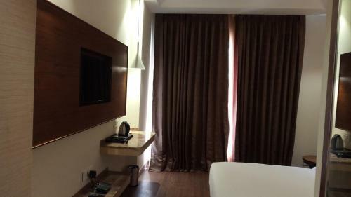 Hotel Maple Grand
