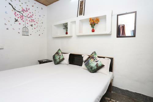 Spot On 43140 Classic Homestay