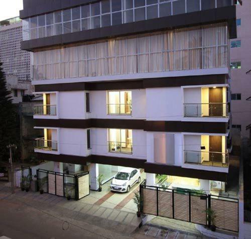 Hotel Sovereign Suites