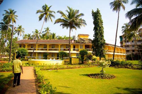 Hotel Carina Beach Resort