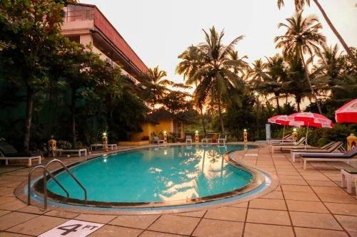 Hotel Carina Beach Resort