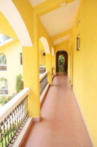 Hotel Carina Beach Resort