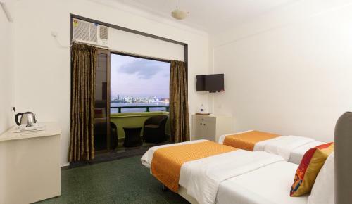 Sea Green South Hotel