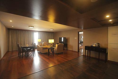 Hotel The Elite Grand