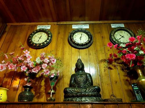Hostal Golden Orchid - The Lodge