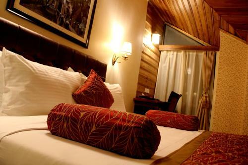 Hotel Crescent Resort