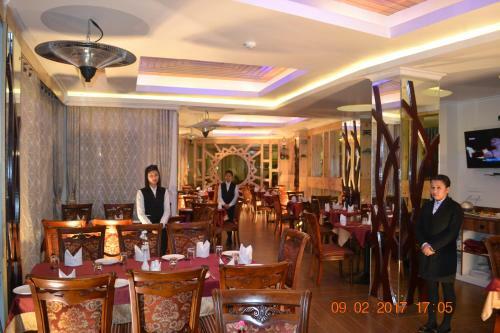 Hotel Crescent Resort