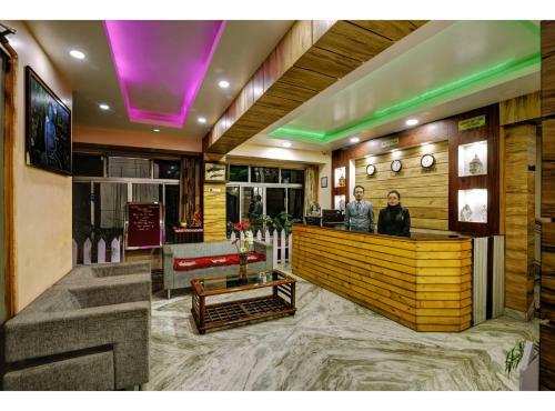 Hotel White Yak